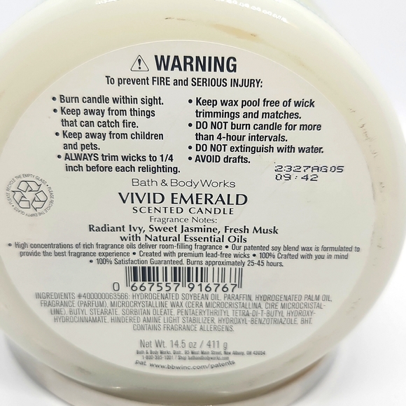 Bath & Body Works 3-Wick Scented Candle in Vivid Emerald NEW - Picture 4 of 4